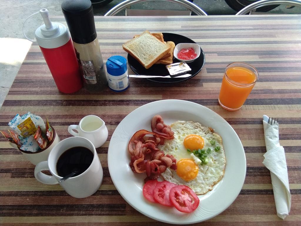 Hi Guesthouse Airport Čiang Mai Exteriér fotografie