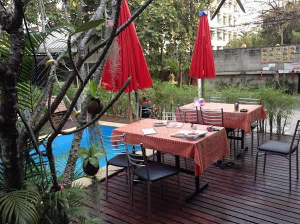 Hi Guesthouse Airport Čiang Mai Exteriér fotografie